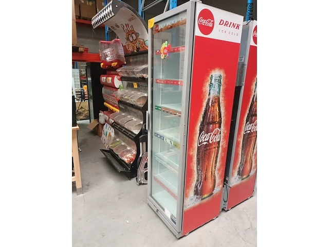 Lot 135 - drankenkoeler coca-cola - afbeelding 2 van  4