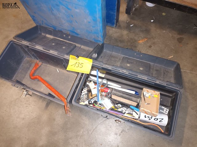 Lot 135 - materiaalkoffer. 4 stuks - afbeelding 2 van  3