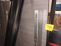 Lot 135 - metalen frame. 4 stuks - afbeelding 1 van  4