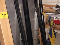 Lot 135 - metalen frame. 4 stuks - afbeelding 4 van  4