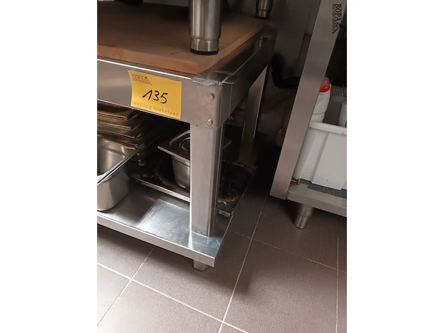 Lot 135 - rvs onderstel voor steamer - afbeelding 3 van  4