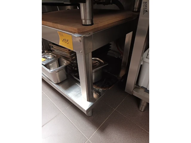 Lot 135 - rvs onderstel voor steamer - afbeelding 4 van  4