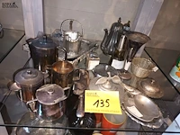 Lot 135 - tafeldecoratie en koffieset. 17 stuks - afbeelding 1 van  4