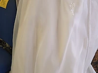 Lot 135 - vintage trouwjurk met hoes en bh - afbeelding 3 van  4