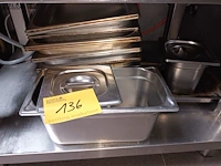 Lot 136 - gastronorm bakken. 14 stuks - afbeelding 1 van  3