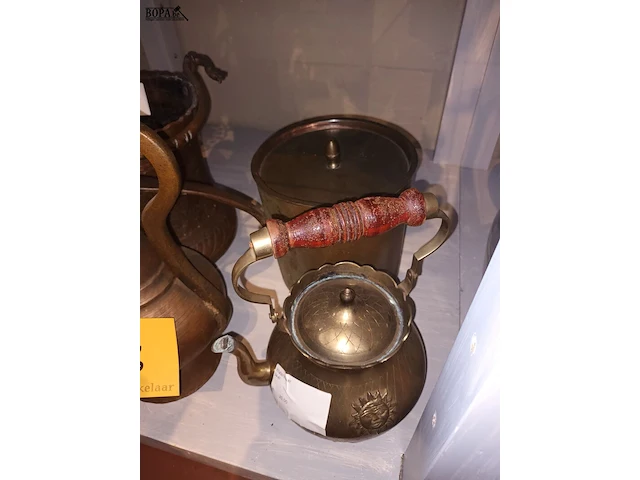 Lot 136 - koperwerk. 5 stuks - afbeelding 4 van  5