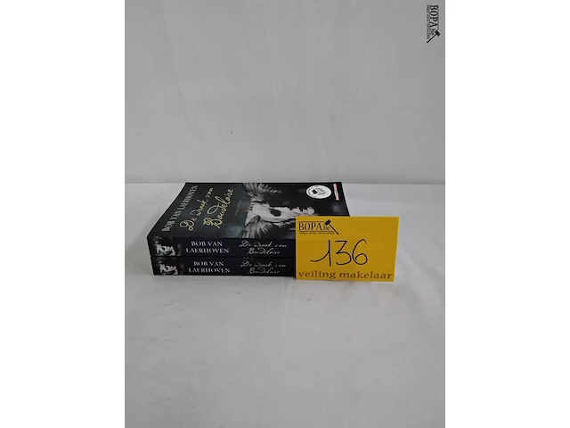 Lot 136 - lot boeken, van laerhoven, romans, 2 stuks - afbeelding 1 van  1