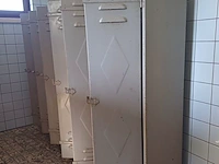 Lot 136 - metalen lockerkast - afbeelding 1 van  4