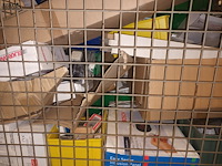 Lot 136 - stapelkooi met inhoud. 4 stuks - afbeelding 6 van  6