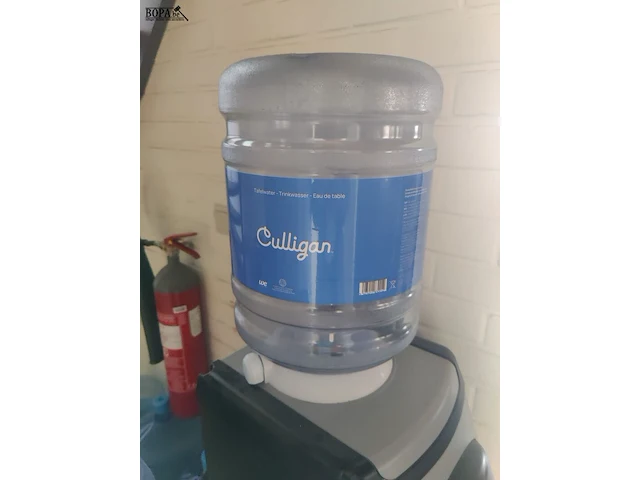 Lot 137 - culligan waterdispenser - afbeelding 2 van  5