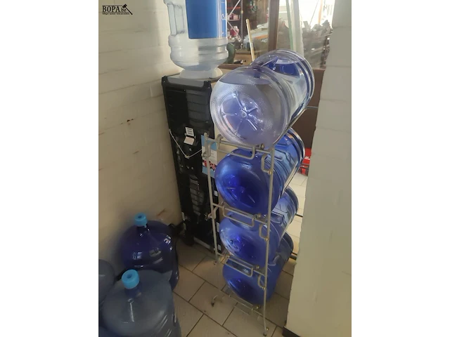 Lot 137 - culligan waterdispenser - afbeelding 4 van  5