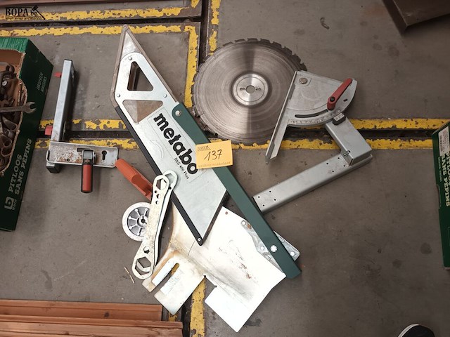 Lot 137 - onderdelen van metabo zaagmachine - afbeelding 1 van  3