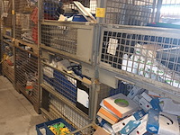 Lot 137 - stapelkooi met inhoud. 4 stuks - afbeelding 3 van  6