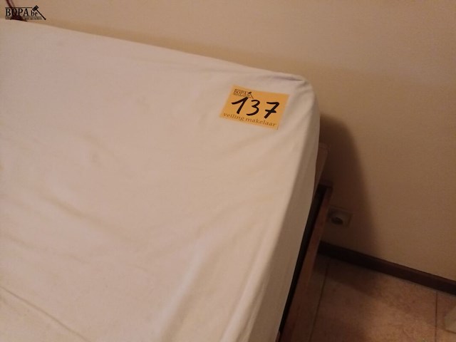 Lot 137 - tweepersoonsbed - afbeelding 6 van  6