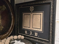 Lot 138 - religieuze items, iconen, reuze paternoster, kruisbeelden in - afbeelding 2 van  7
