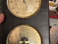 Lot 139 - barometer - thermometer - afbeelding 2 van  2