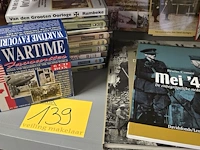 Lot 139 - lot tweede wereld oorlog boeken, dvd's, cd's - afbeelding 3 van  5