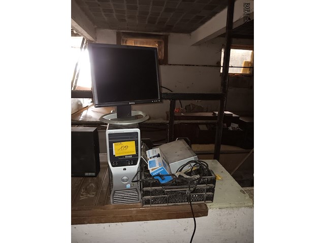 Lot 139 - pc configuratie en videorecorder - afbeelding 1 van  3