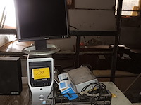 Lot 139 - pc configuratie en videorecorder - afbeelding 1 van  3