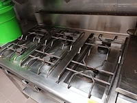 Lot 139 - professioneel gasfornuis cometto - afbeelding 2 van  4