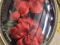 Lot 14 - bloemen achter bol glas stuks - afbeelding 2 van  5