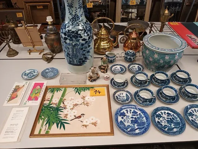 Lot 14 - chinese decoratie. 32 stuks - afbeelding 1 van  7