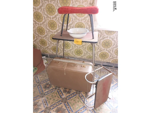 Lot 14 - diversen. 5 stuks - afbeelding 1 van  4