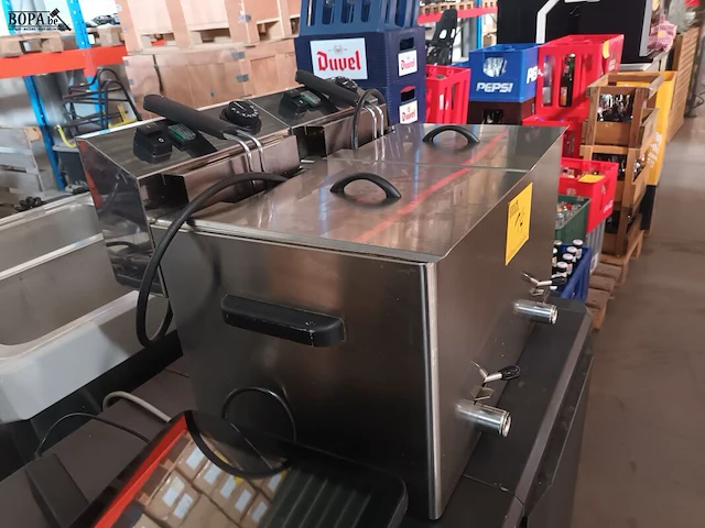 Lot 14 - dubbele friteuse sofinor - afbeelding 2 van  6