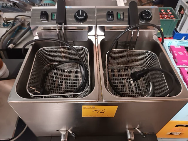 Lot 14 - dubbele friteuse sofinor - afbeelding 3 van  6