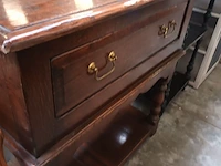 Lot 14 - eiken bijzetkastje - afbeelding 3 van  4