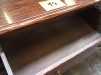 Lot 14 - eiken bijzetkastje - afbeelding 4 van  4