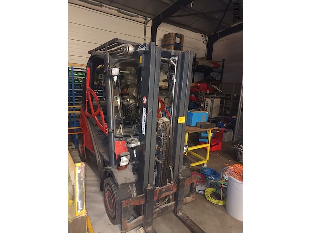 Lot 14 - heftruck linde - afbeelding 4 van  12