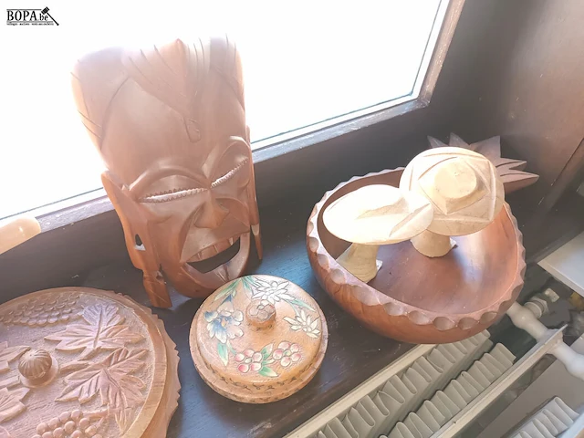 Lot 14 - houten decoratie. 12 stuks - afbeelding 6 van  6