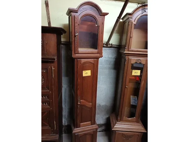 Lot 14 - kast voor staande klok - afbeelding 1 van  5