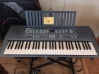 Lot 14 - keyboard yamaha met toebehoren - afbeelding 2 van  7