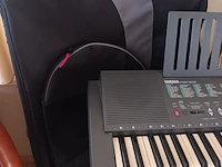 Lot 14 - keyboard yamaha met toebehoren - afbeelding 4 van  7