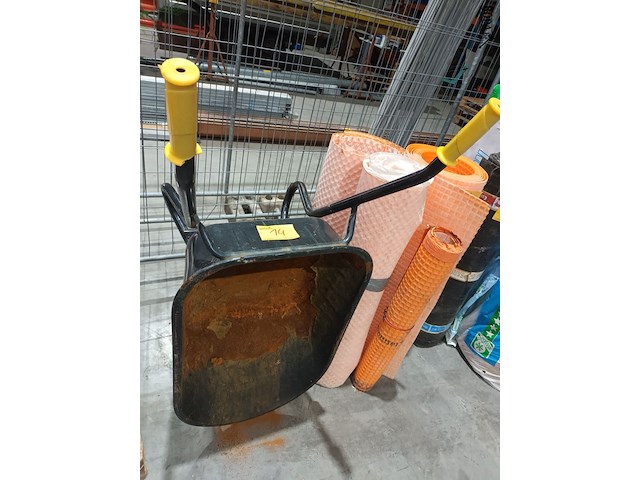 Lot 14 - kruiwagen - afbeelding 1 van  3