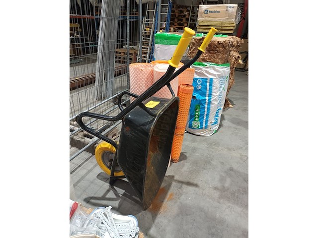 Lot 14 - kruiwagen - afbeelding 2 van  3