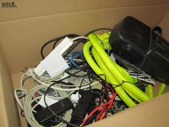 Lot 14 - labelprinter radio en kabels - afbeelding 4 van  4