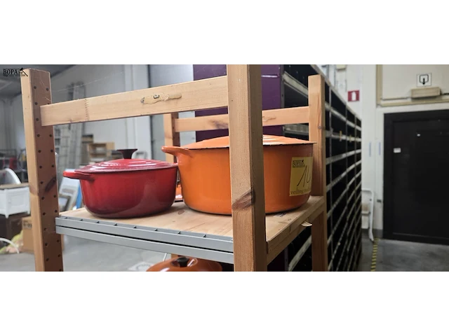 Lot 14 - le creuset potten, 2 stuks - afbeelding 1 van  6