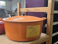 Lot 14 - le creuset potten, 2 stuks - afbeelding 2 van  6