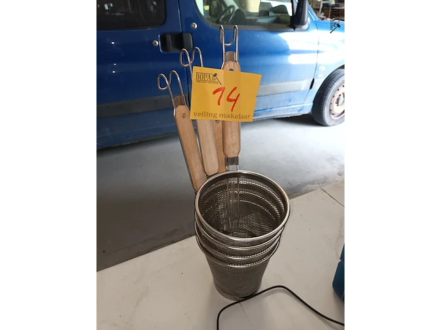 Lot 14 - pasta mandjes. 4 stuks - afbeelding 1 van  2