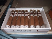 Lot 14 - sigaren - afbeelding 2 van  3