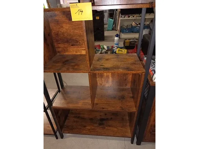 Lot 14 - vakkenkast industrial look - afbeelding 2 van  4