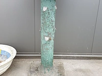 Lot 14 - vintage vogelkooi beton - afbeelding 2 van  5