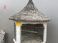 Lot 14 - vintage vogelkooi beton - afbeelding 4 van  5