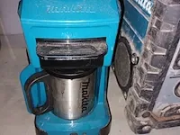 Lot 14 - werfradio en koffiezetapparaat makita - afbeelding 2 van  6