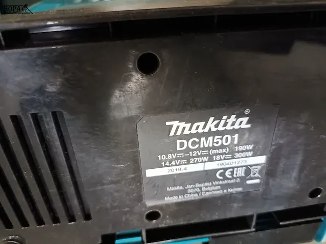 Lot 14 - werfradio en koffiezetapparaat makita - afbeelding 3 van  6