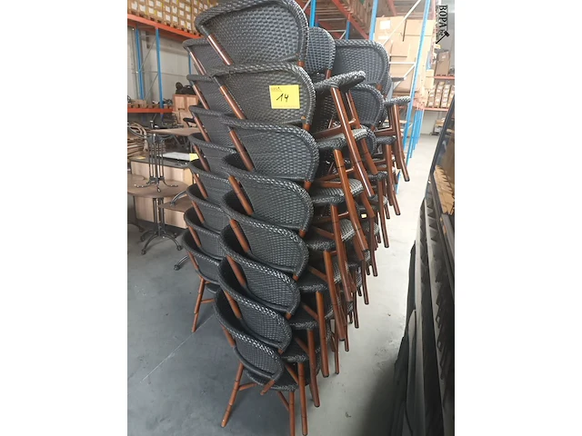 Lot 14 - wicker terras stoel hilma. 40 stuks - afbeelding 1 van  6