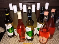 Lot 14 - wijnen - 14 flessen - afbeelding 1 van  2